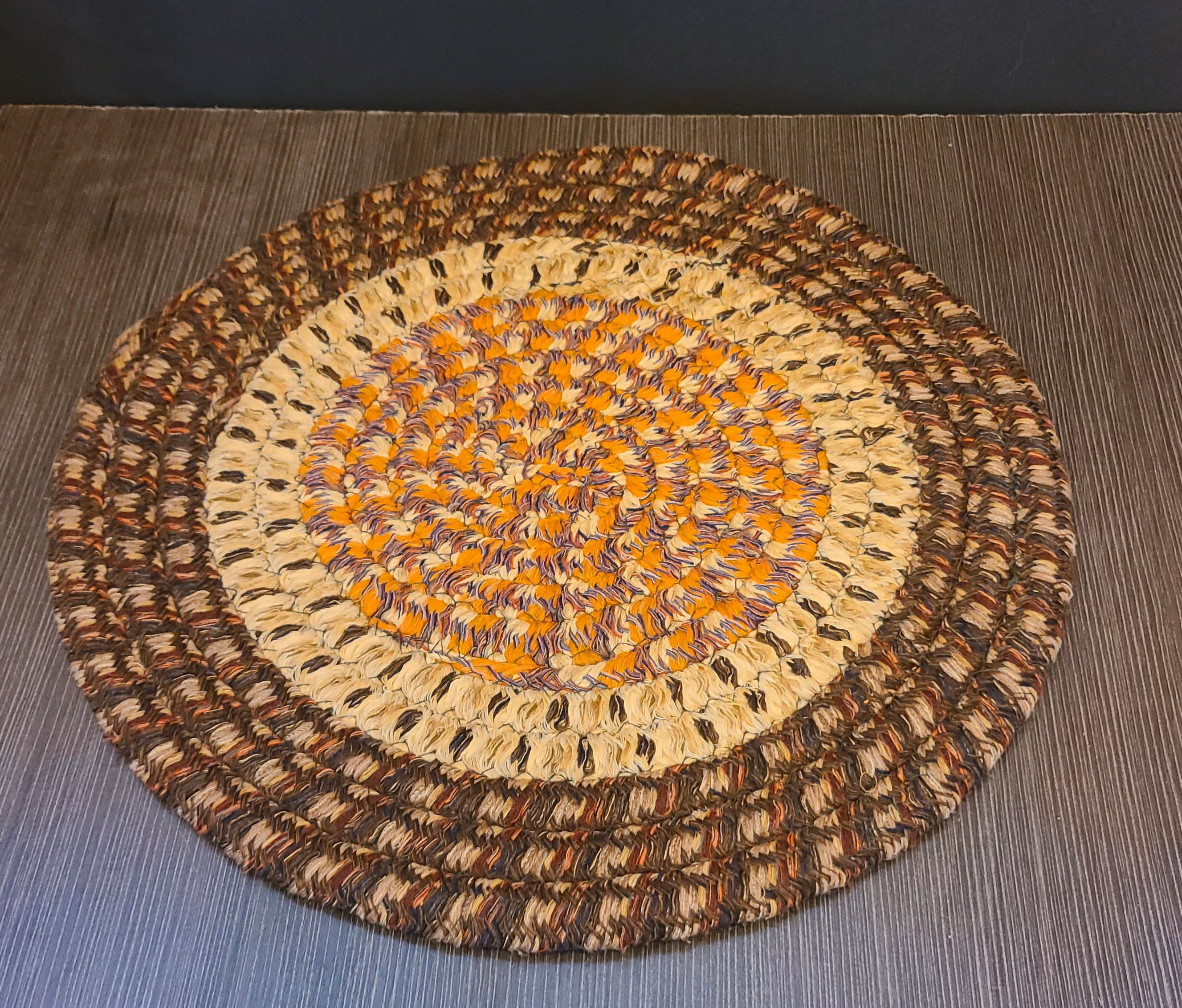 Round braided chair pads