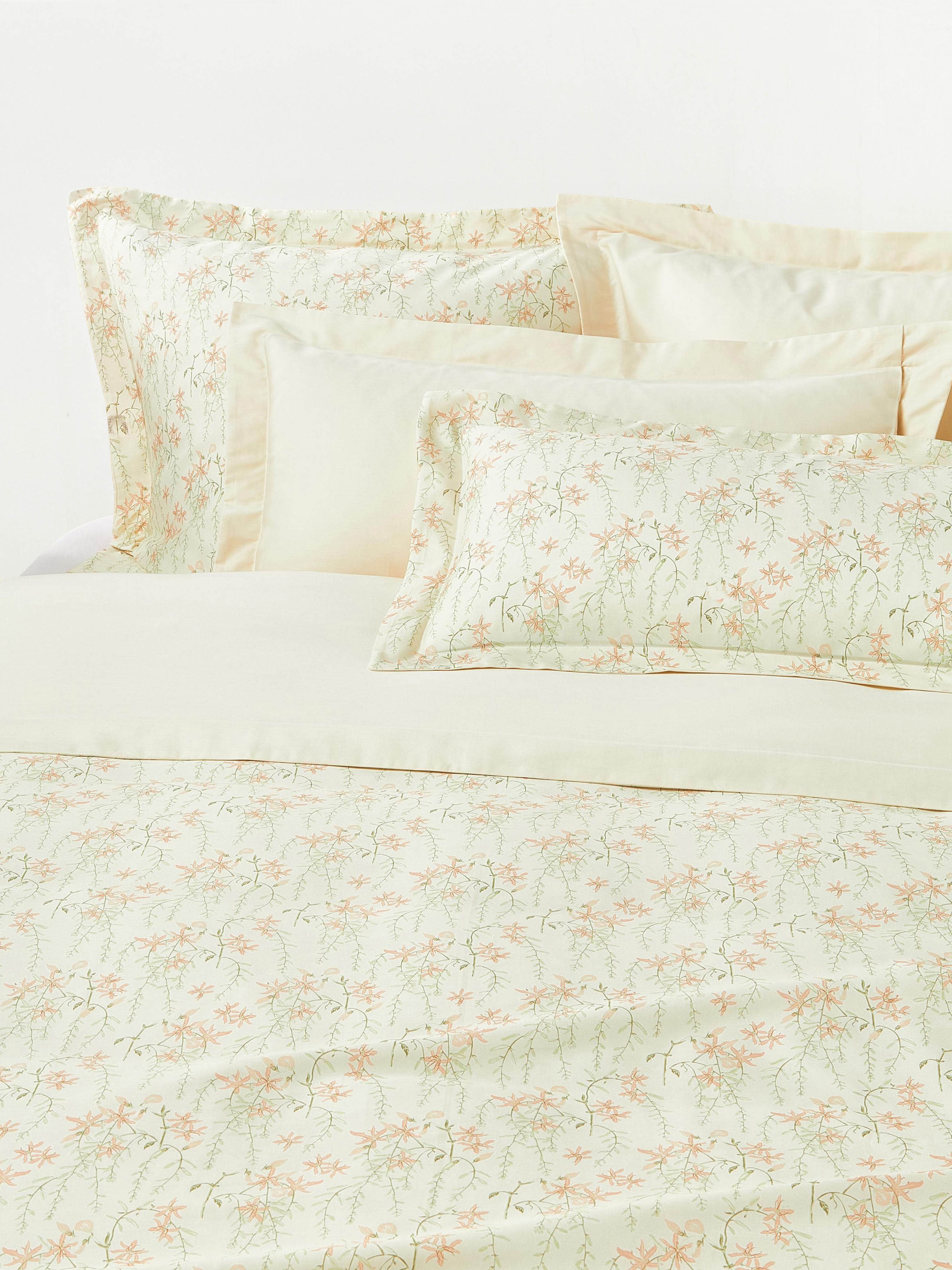 Baumwollsatin-Kopfkissenbezug Leticia mit Blumen-Print