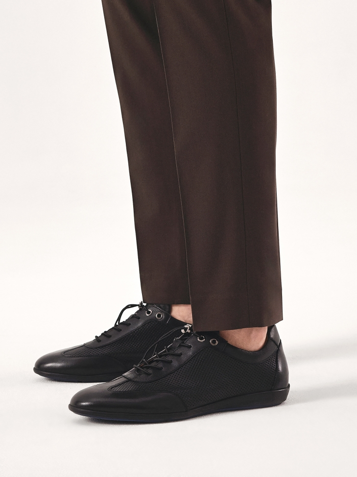 Men’s breathable leather shoes