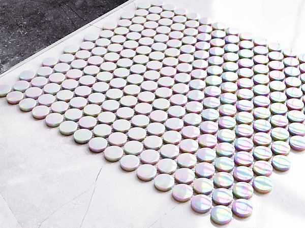 Mosaïque sur résille pour salle de bain et cuisine en céramique 29.3 cm x 31.7 cm - Rainbow bubbles