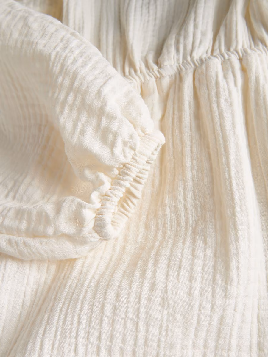 Ladies' Dress