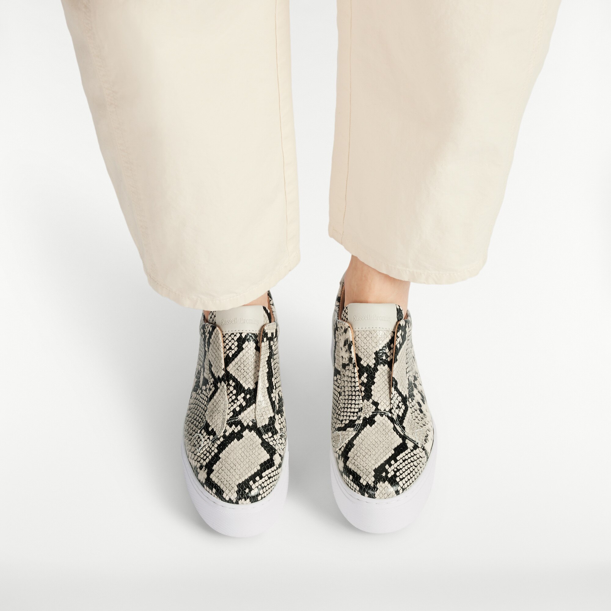 Park Up<br>Laceless Flatform Trainer