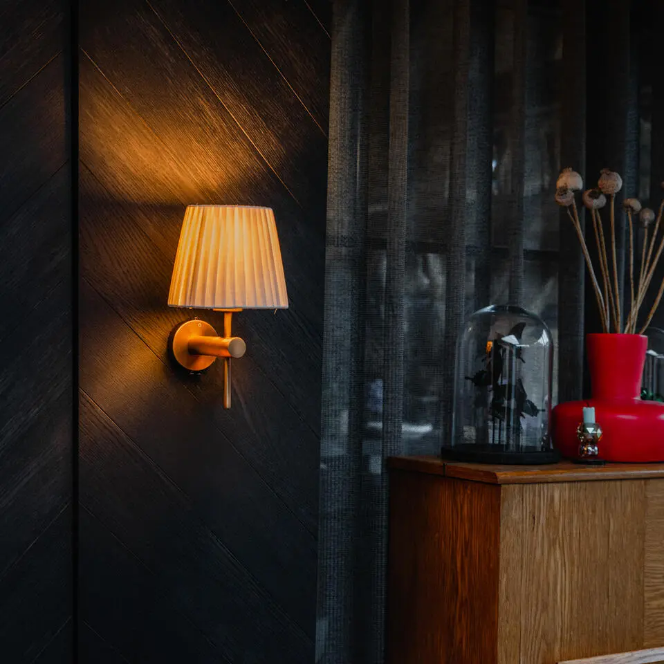 Qazqa wandlamp pluk bronskleurig e27