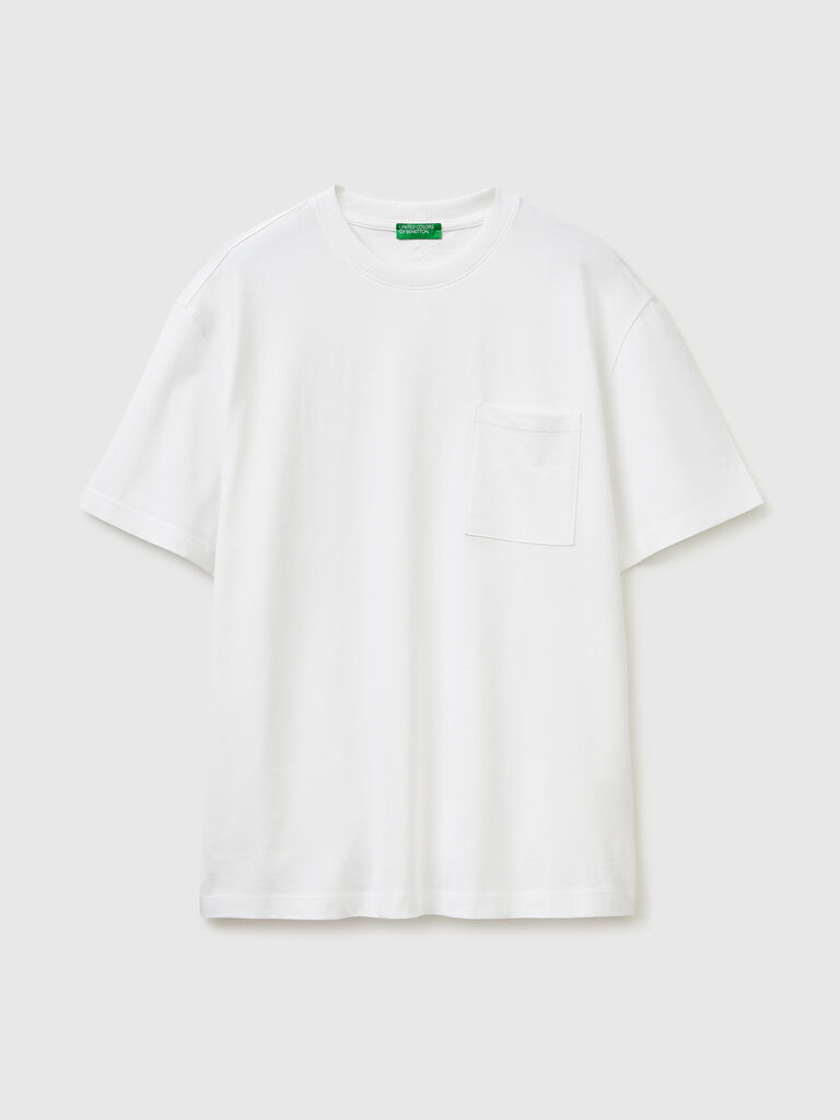T-shirt with pocket