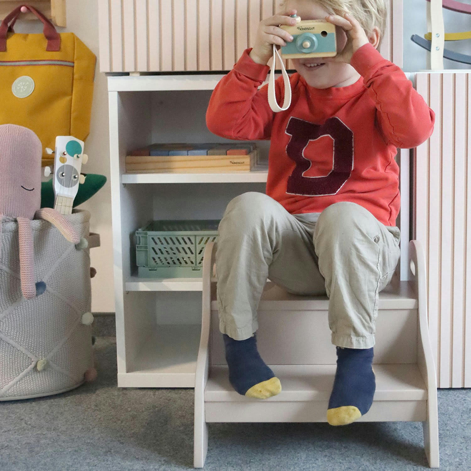 - Marchepied enfant en bois