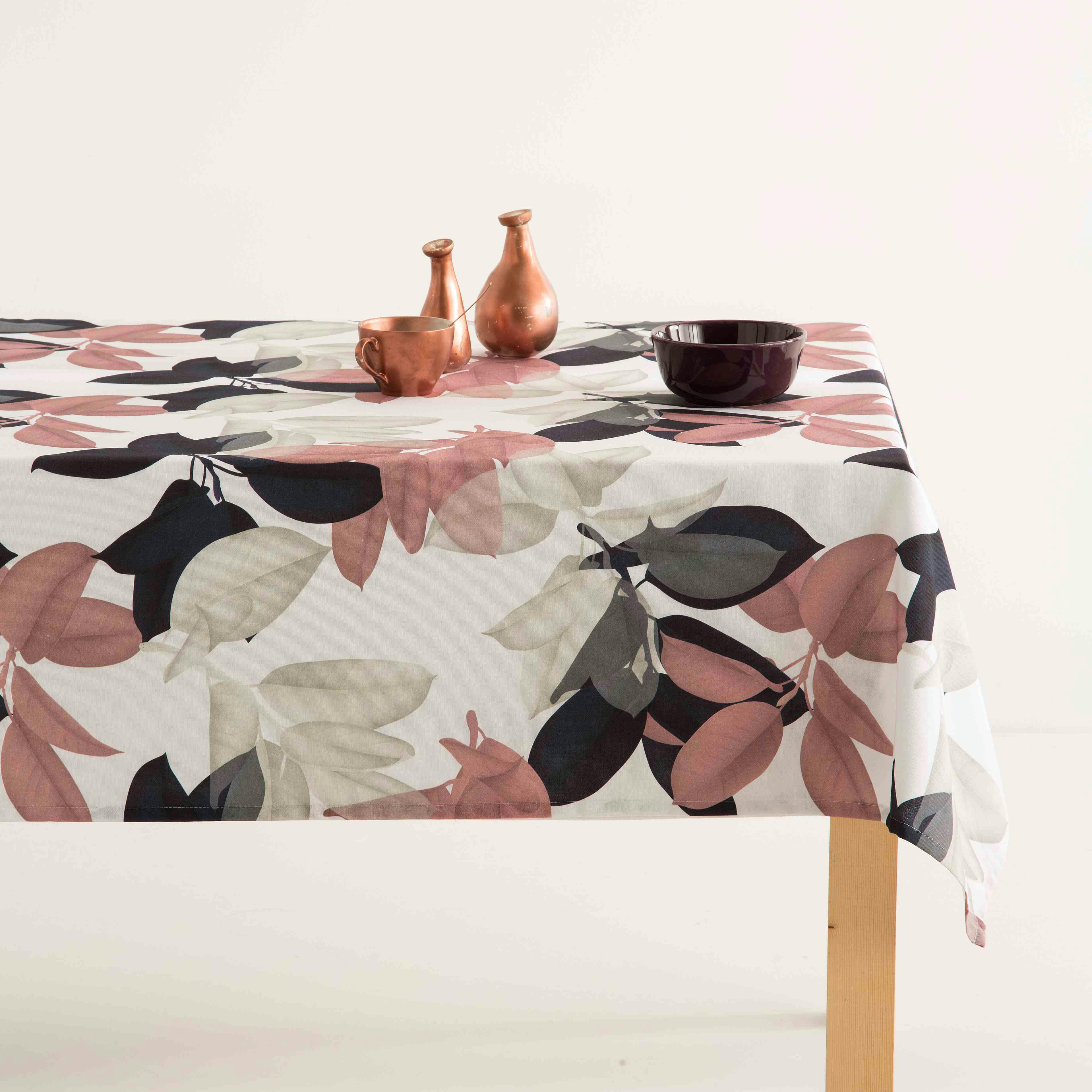 NAYA ROSA - Nappe imprimée multicolore avec traitement anti-taches coton 140x300cm