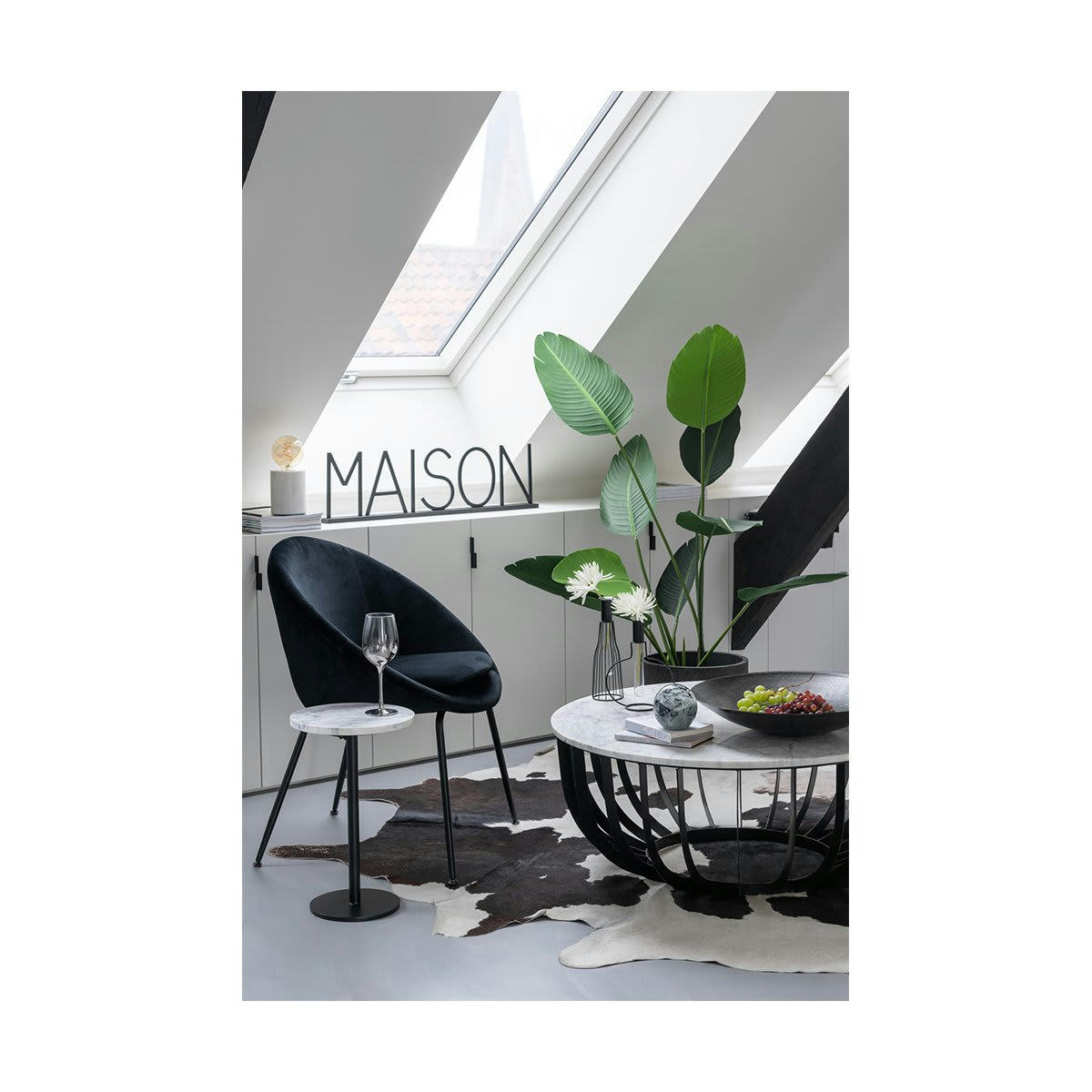 IZIR - Petit fauteuil rond en velours noir