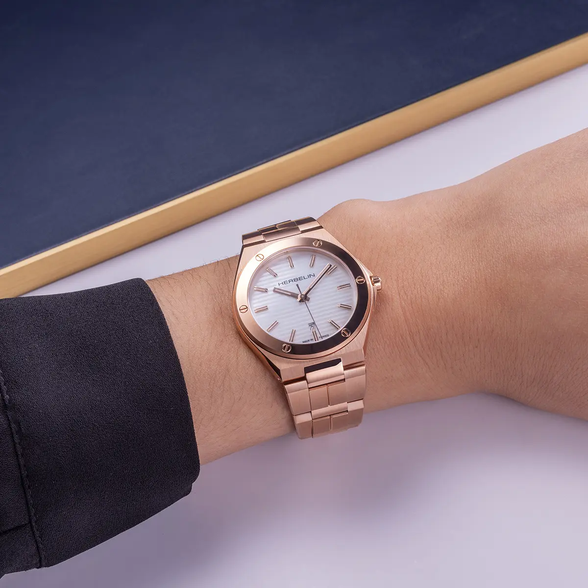 CAP CAMARAT – QUARTZ – PVD OR ROSE & NACRE