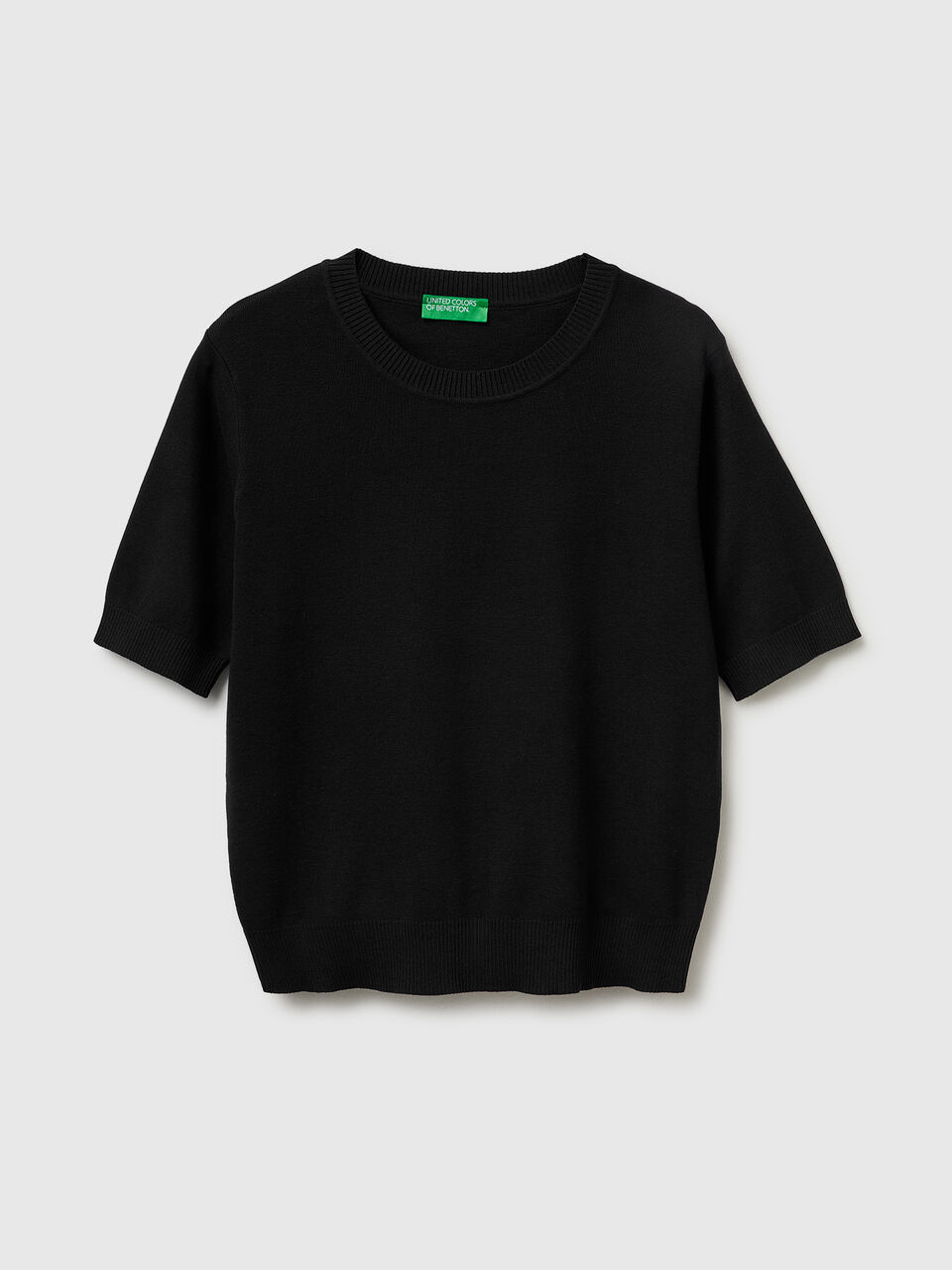 Black short sleeve sweater