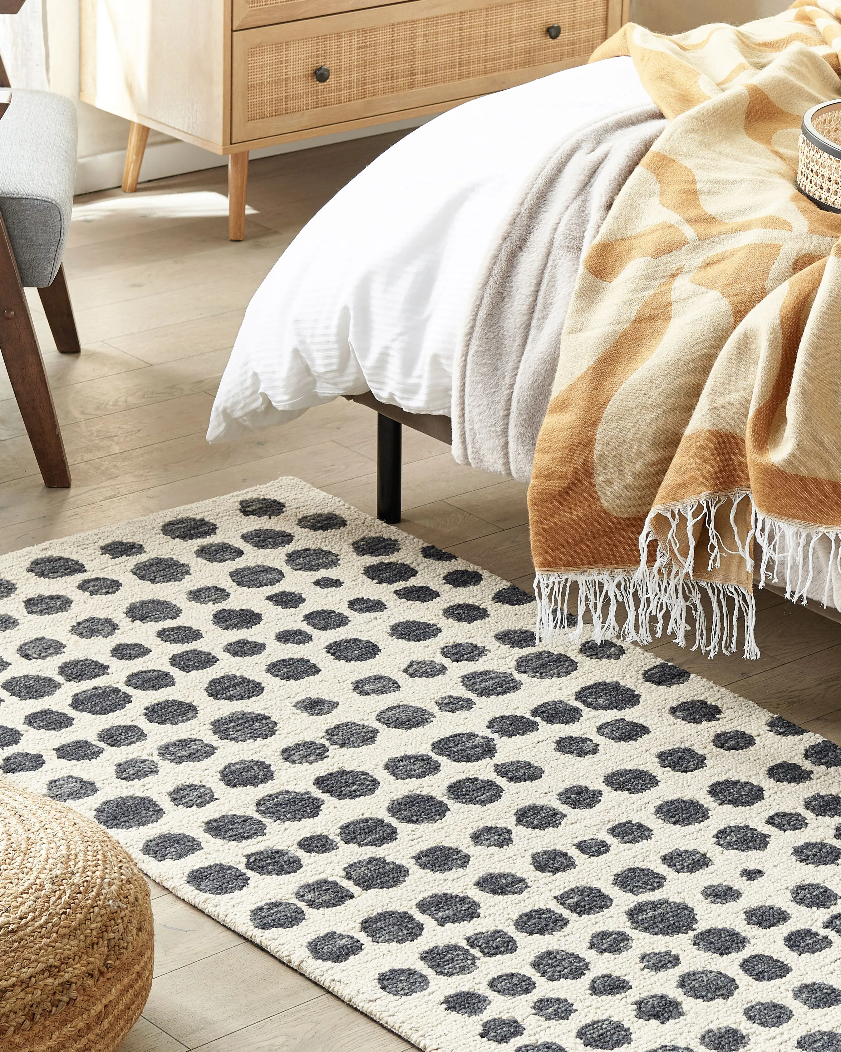 Rug HAVRAN Black/ White 80 x 150 cm Wool