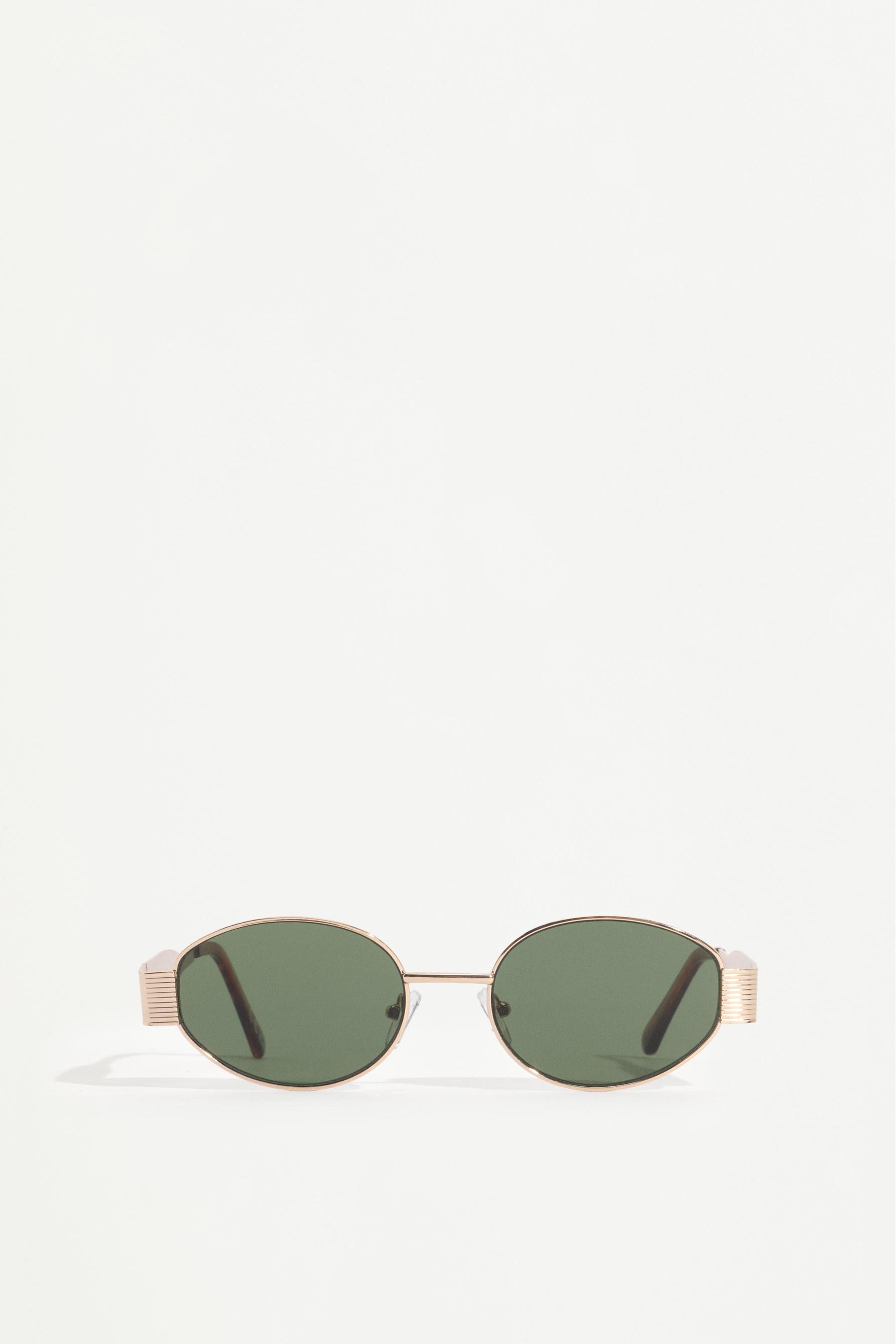 Gafas metálicas ovaladas