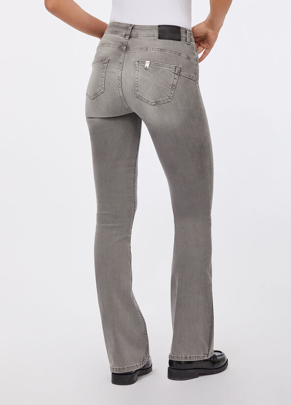 Jeans flare a vita alta