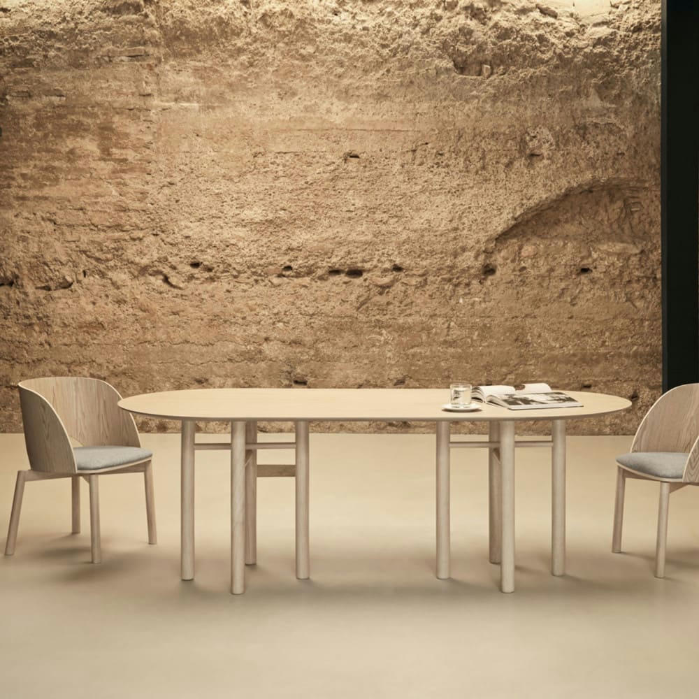 JUNCO - Table à manger ovale en bois 200x100cm bois clair