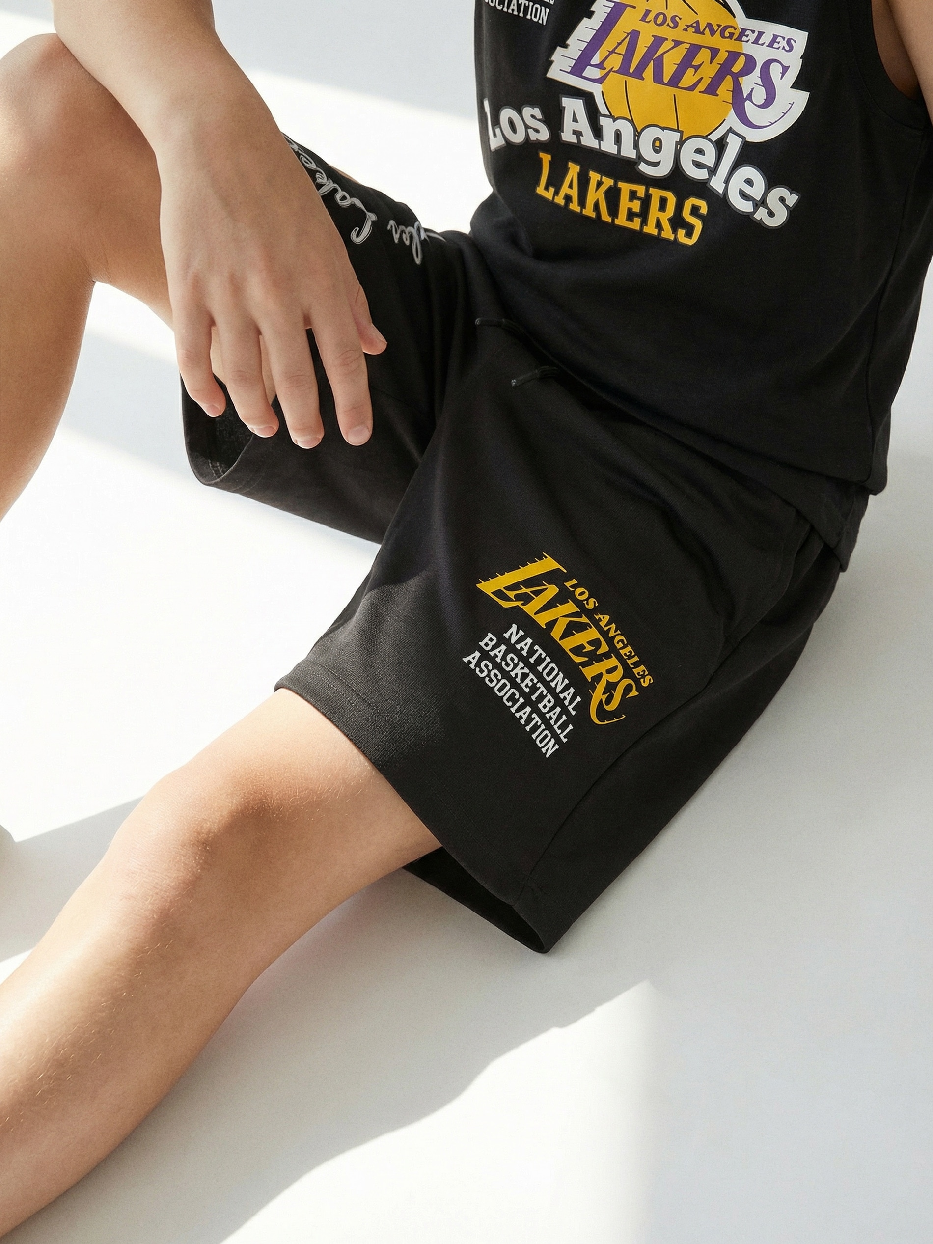 Komplet sportowy NBA Los Angeles Lakers: koszulka bez rękawów i spodenki