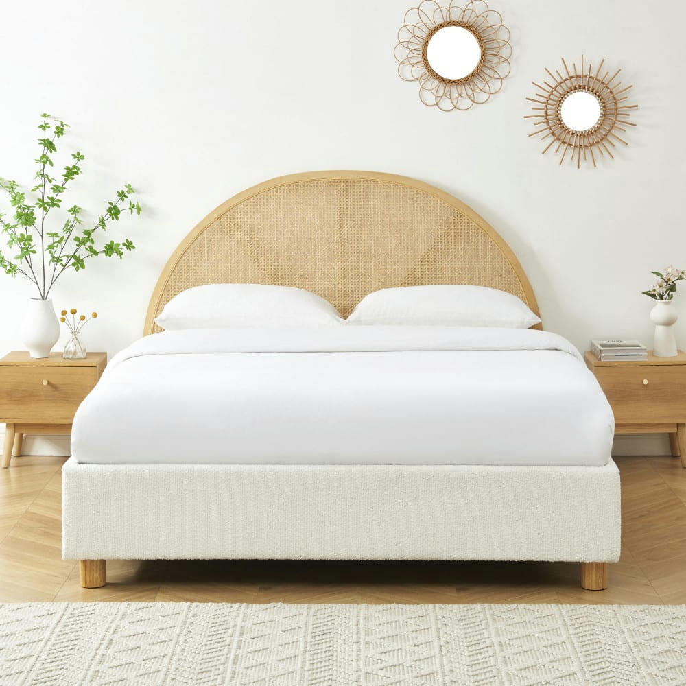 TAJUR - Lit coffre en tissu bouclette et cannage 140x190cm ecru