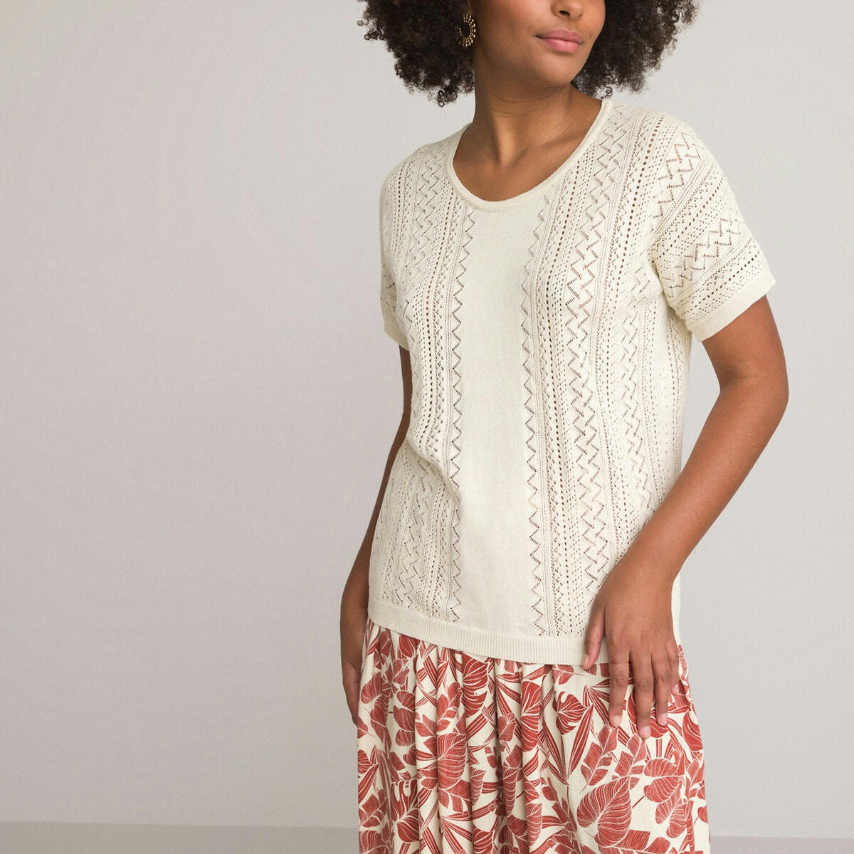 Pull col rond en fine maille ajourée
