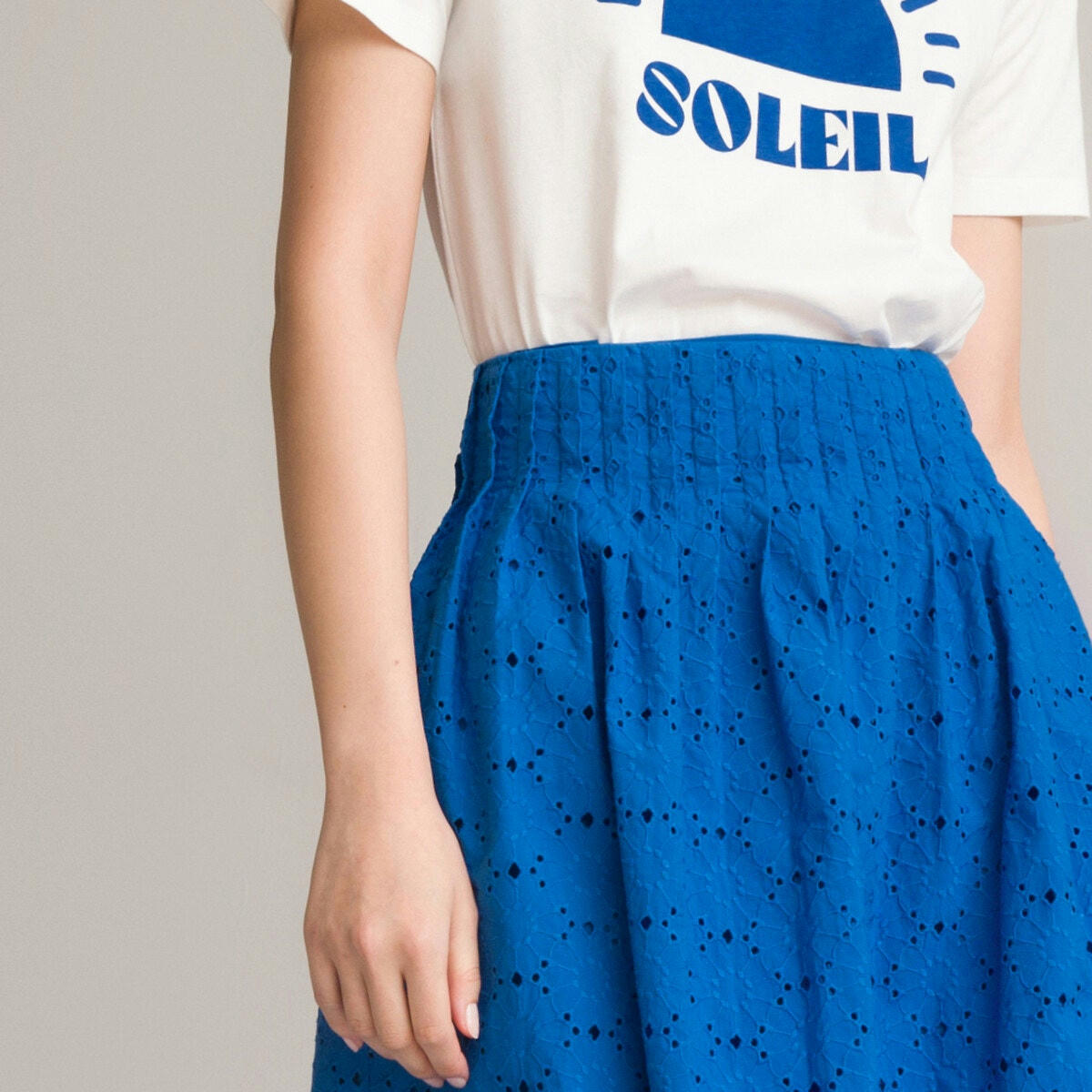 Jupe en broderie anglaise