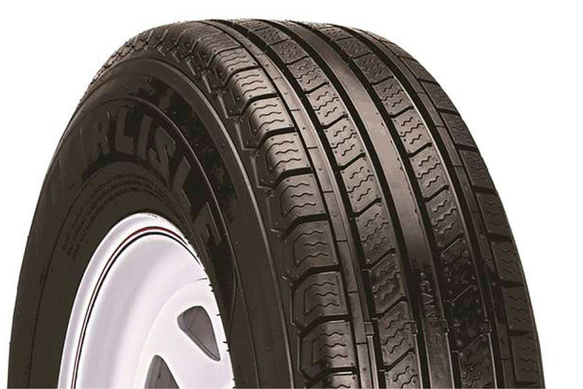 Carlisle Radial Trail HD 5-Bolt Trailer Tire Assembly, ST205/75R15-C
