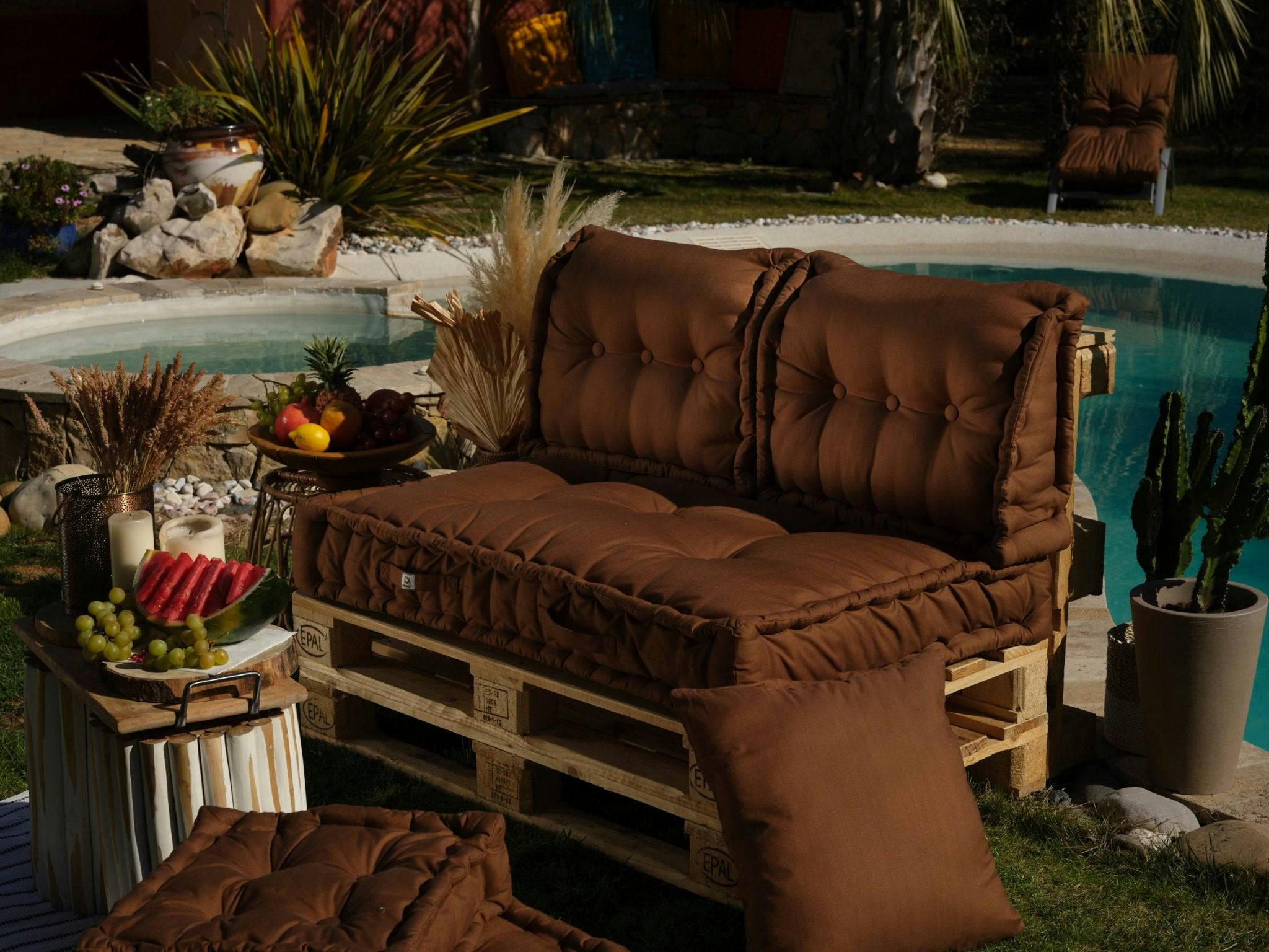 - Coussins pour palette capitonné en polyester 120x80x20cm rouille