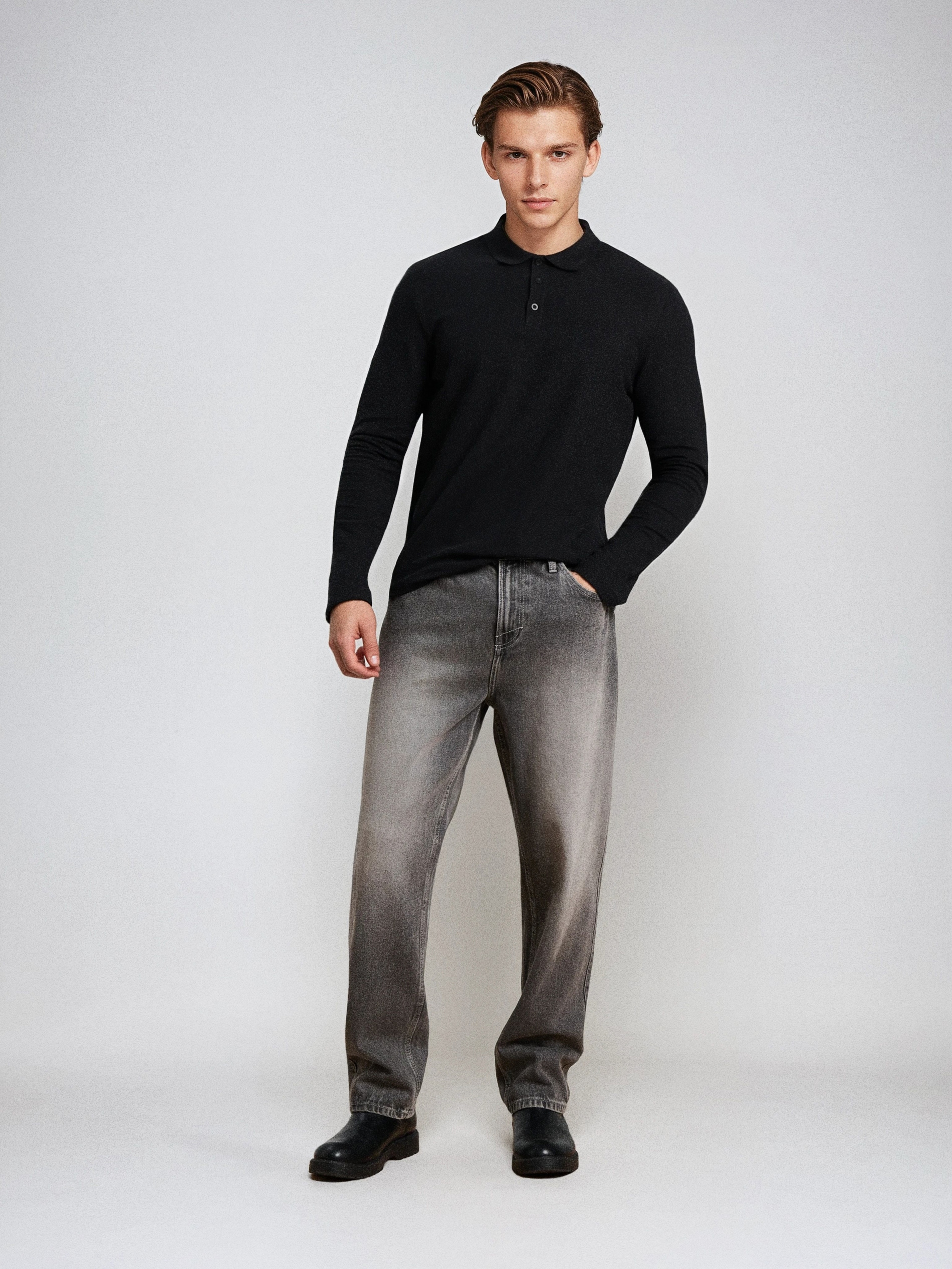 Jeansy loose fit z efektem sprania