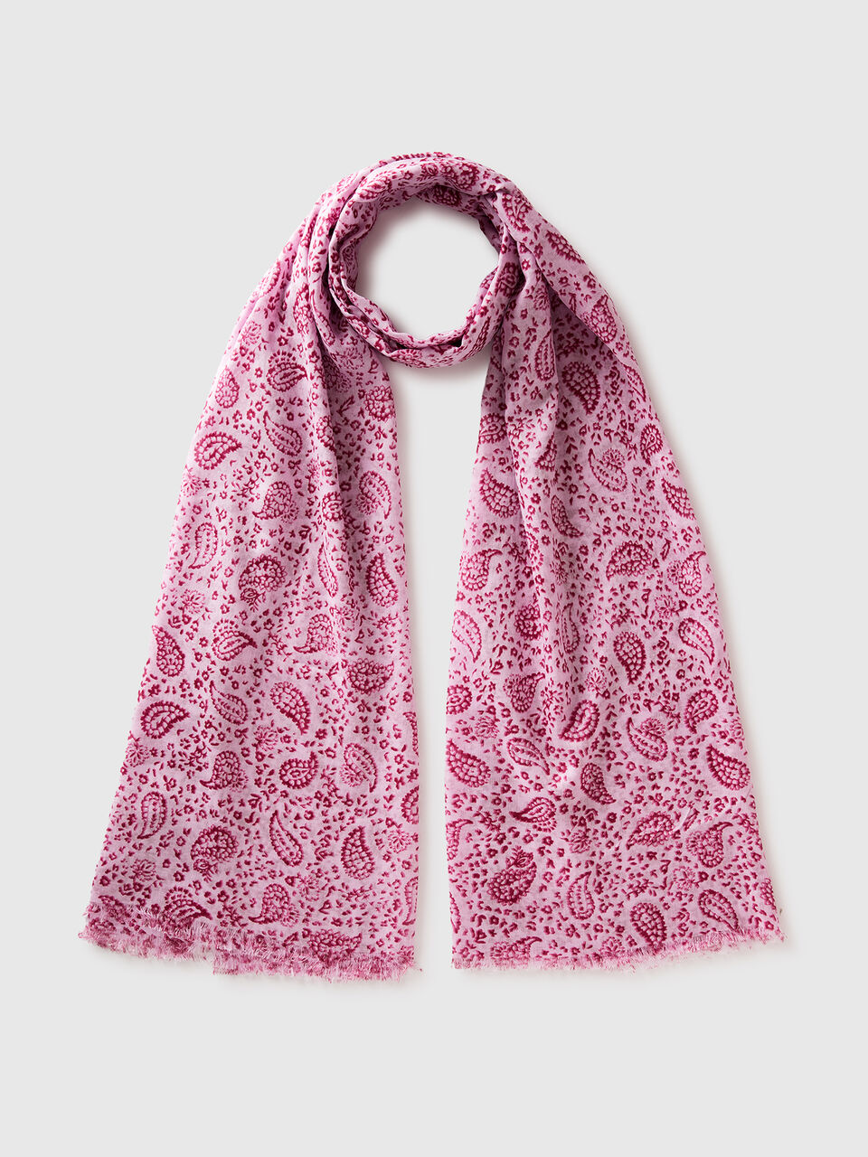 Patterned viscose scarf