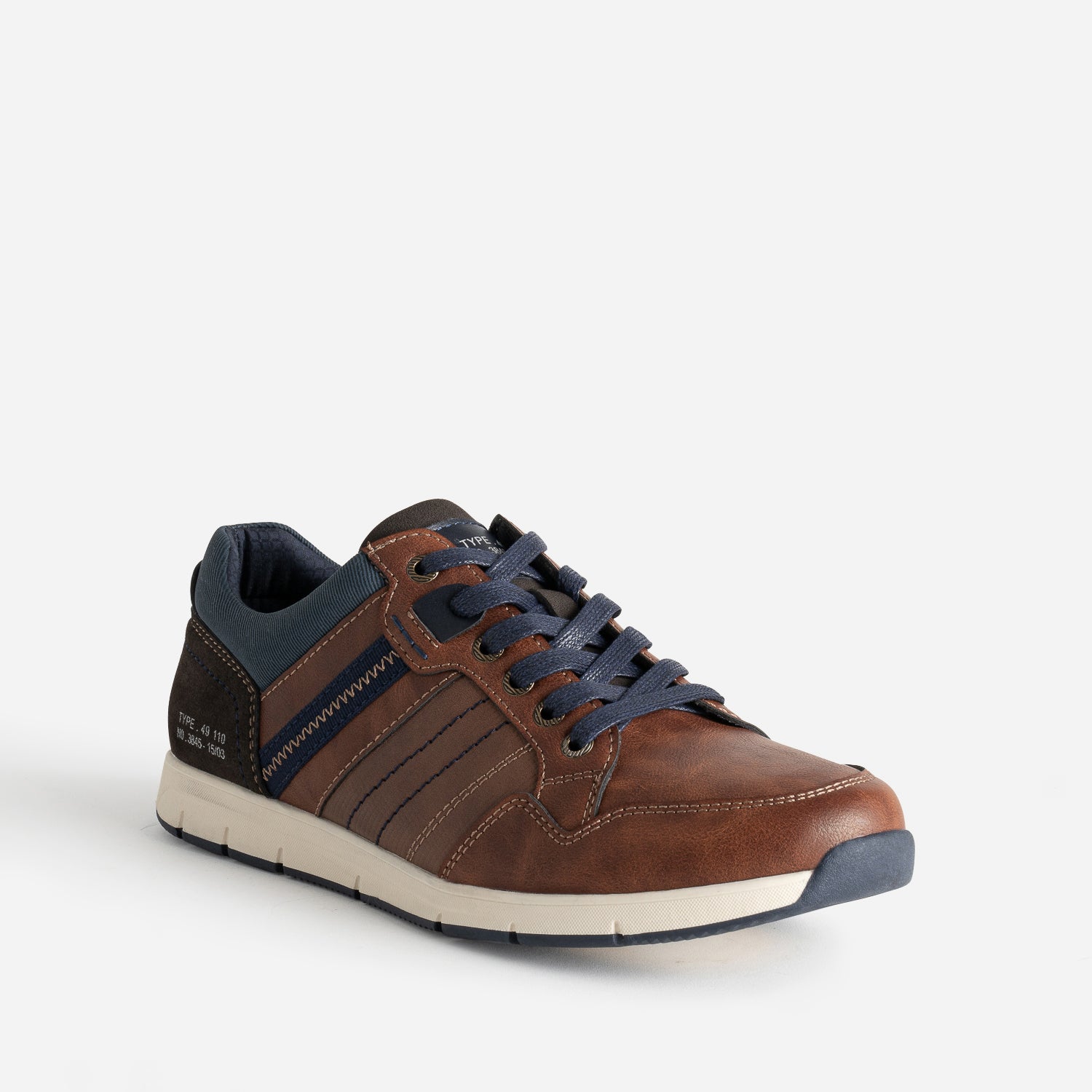 Tennis cognac et bleu marine