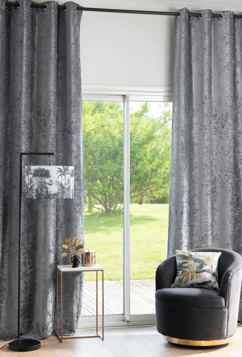 - Statuette singe noir et plumes en métal doré H26