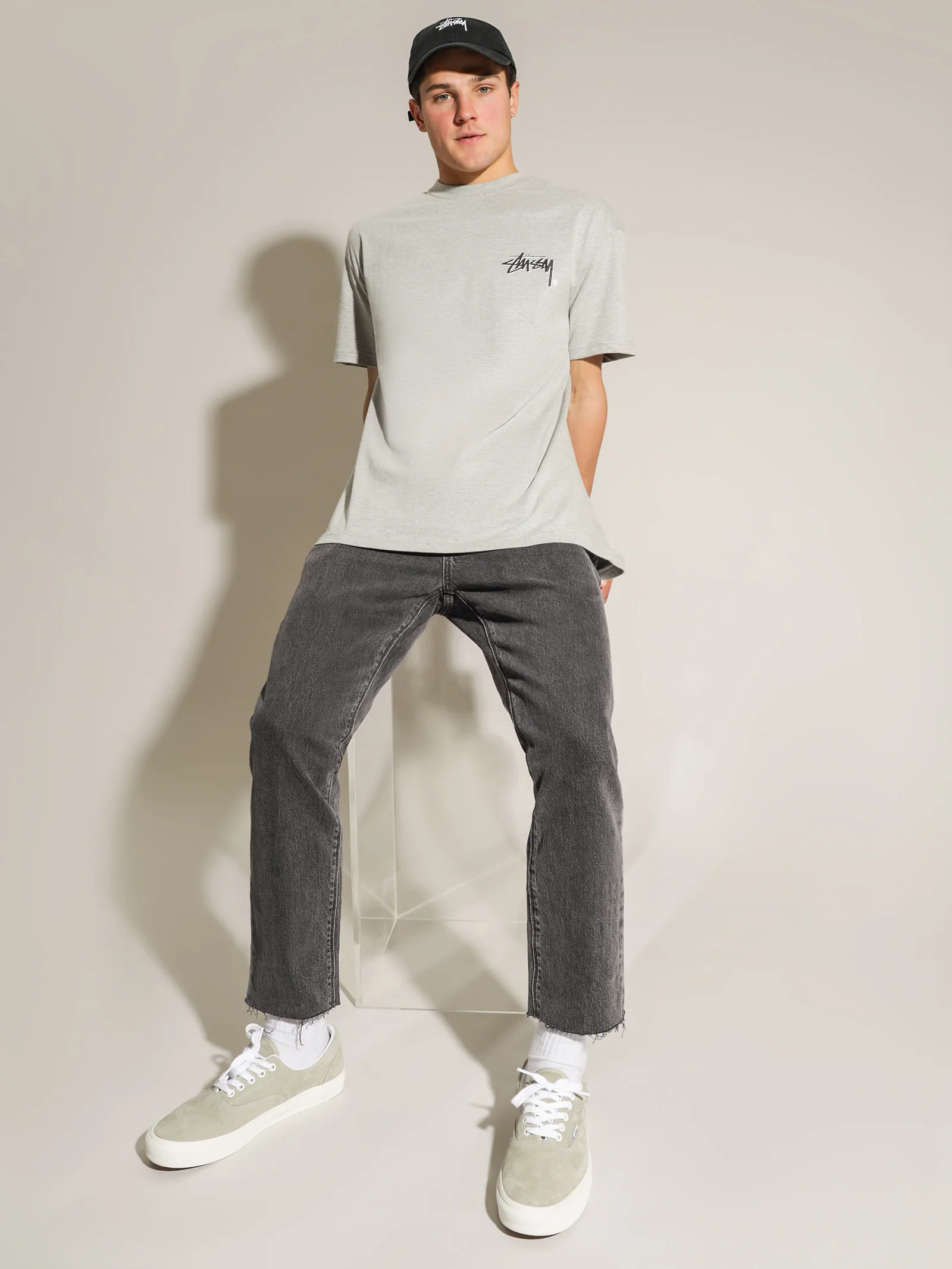 A Cropped Straight Jeans