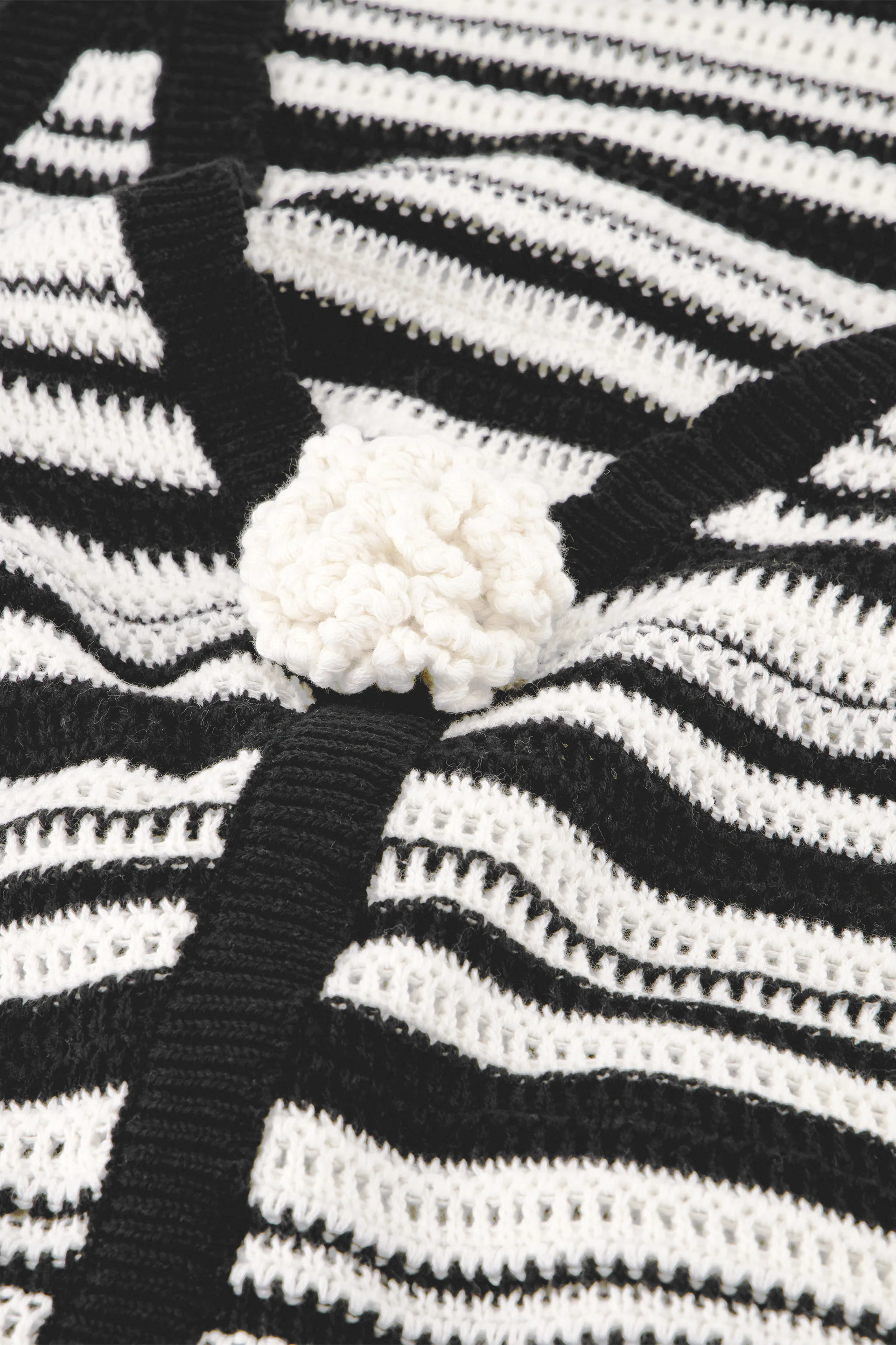 Paulina Top | Cosy White/Black