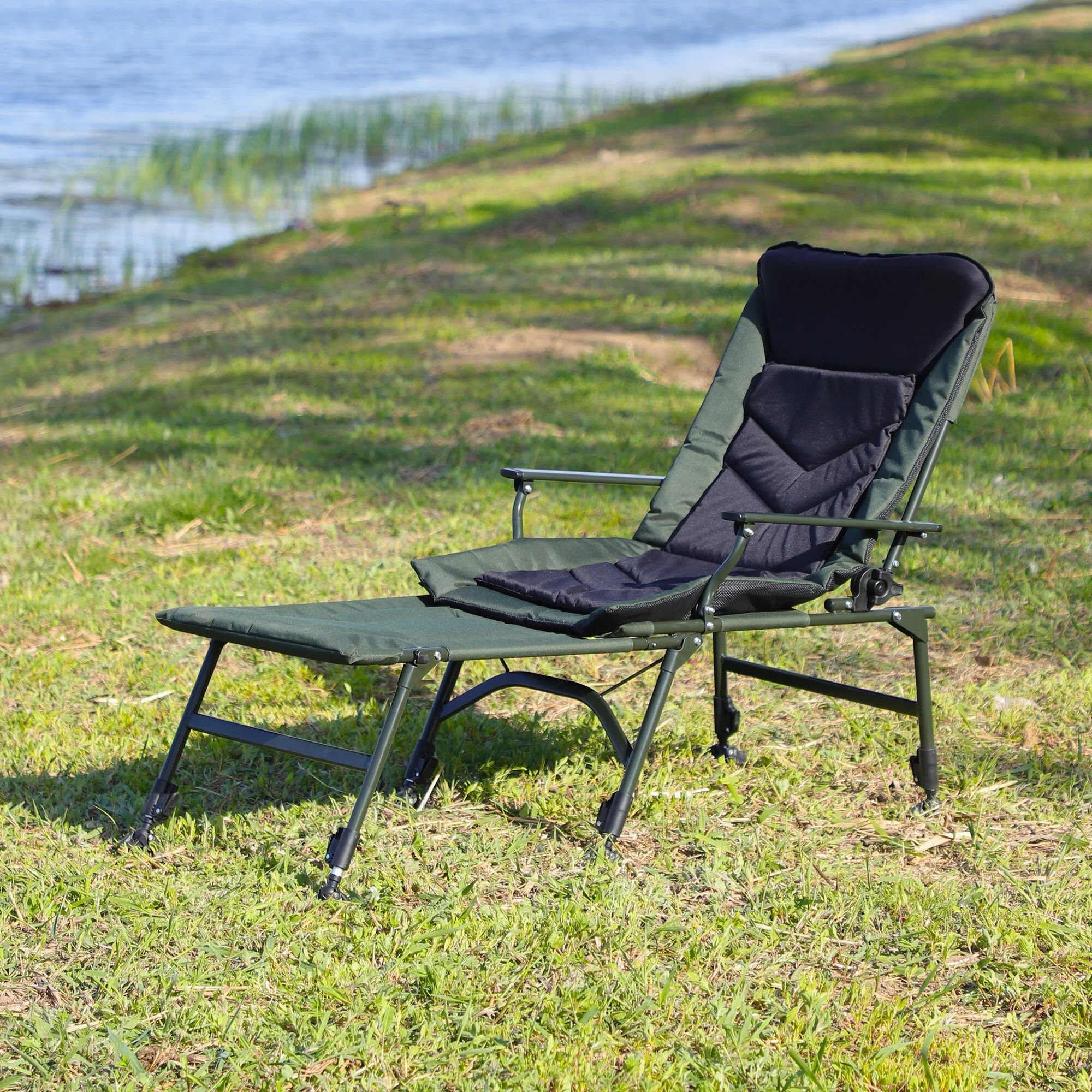 Camping Lounge Chair with Detachable Footrest, Folding Reclining Chair with Adjustable Backrest & 360° Foot Cup