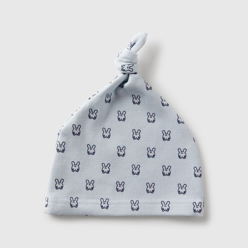Printed hat with knot