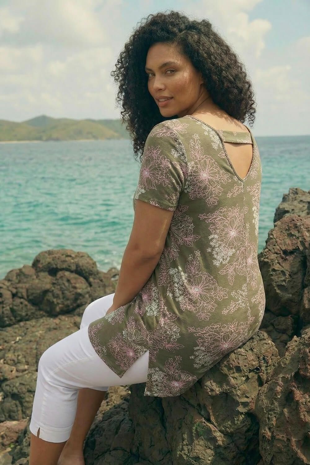 Roman Curve Floral Bar Back Stretch Top