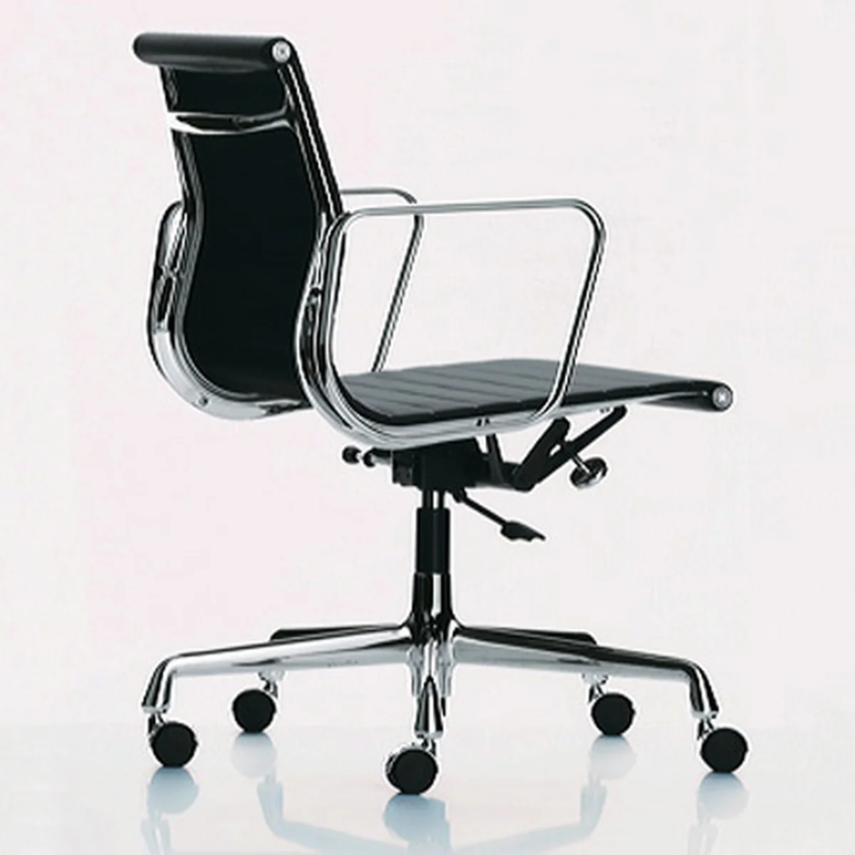 Vitra - Aluminium Group EA 117 Bürostuhl