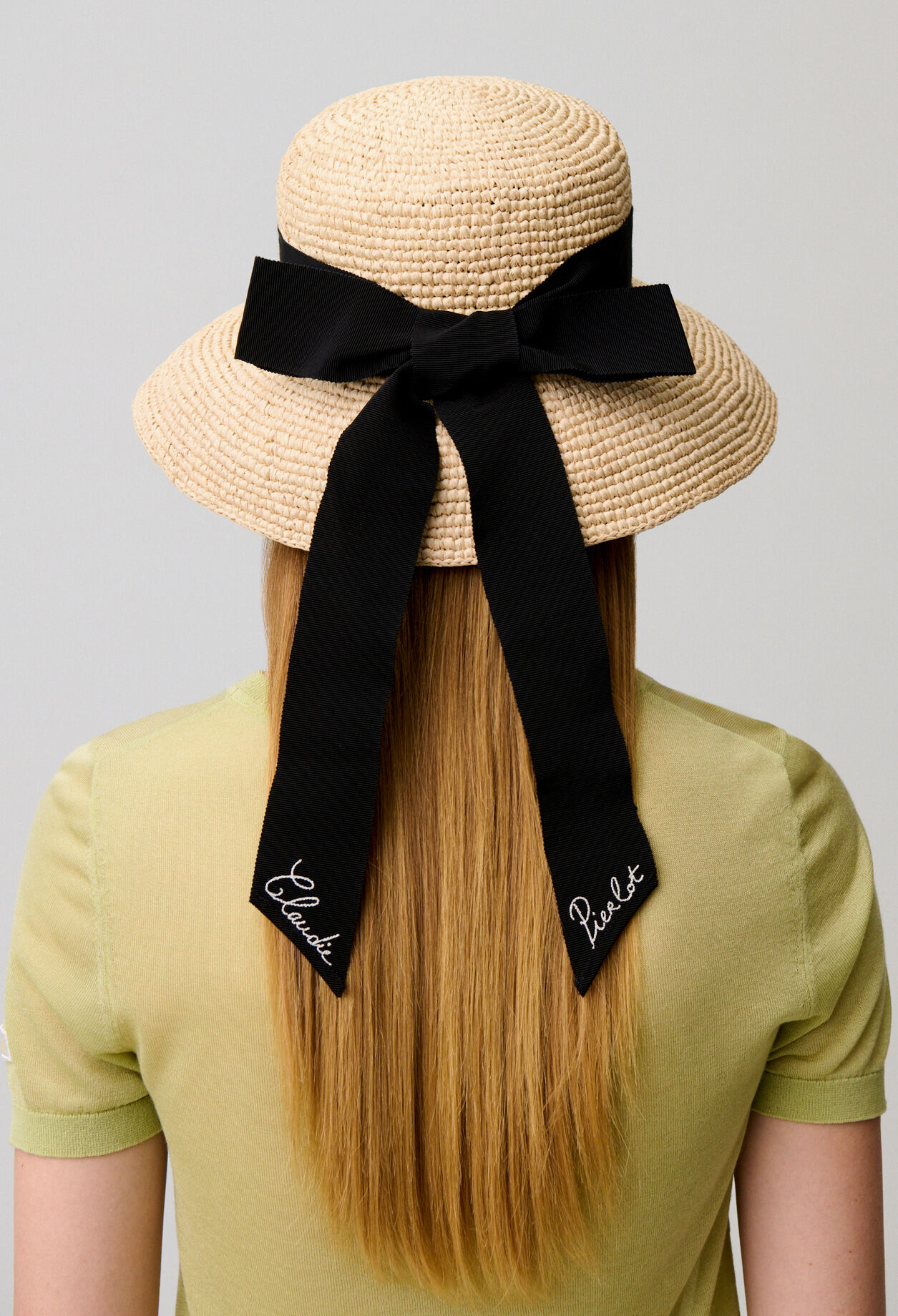 Chapeau raphia