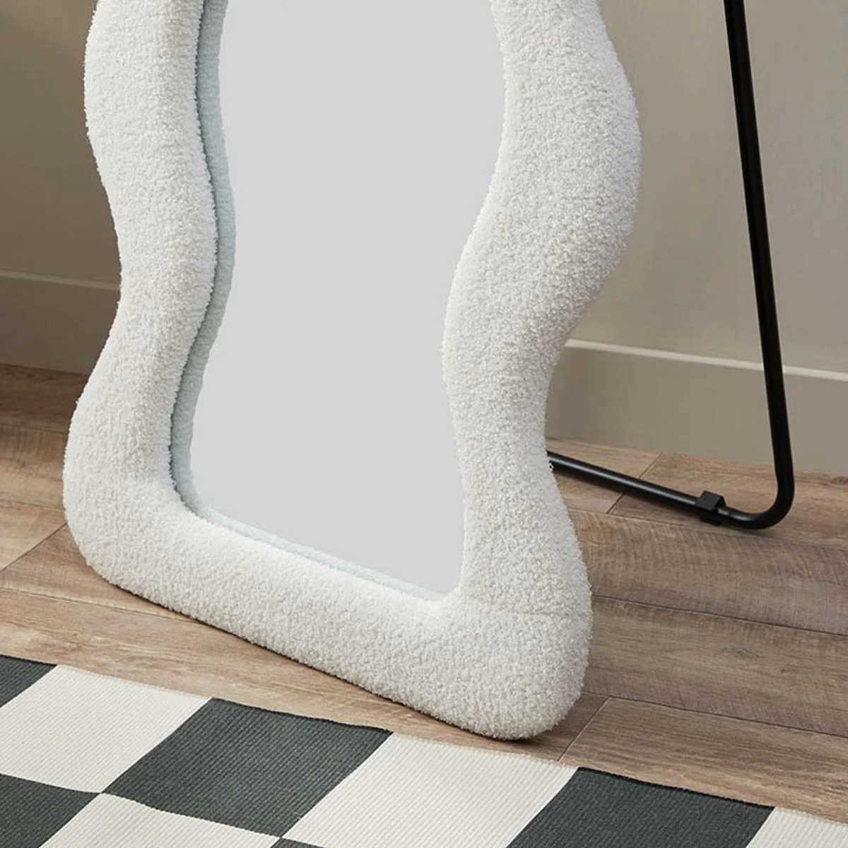 Wiggly Mirror - White Teddy
