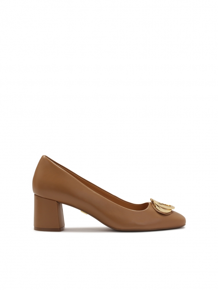 Leather pumps with comfort lining