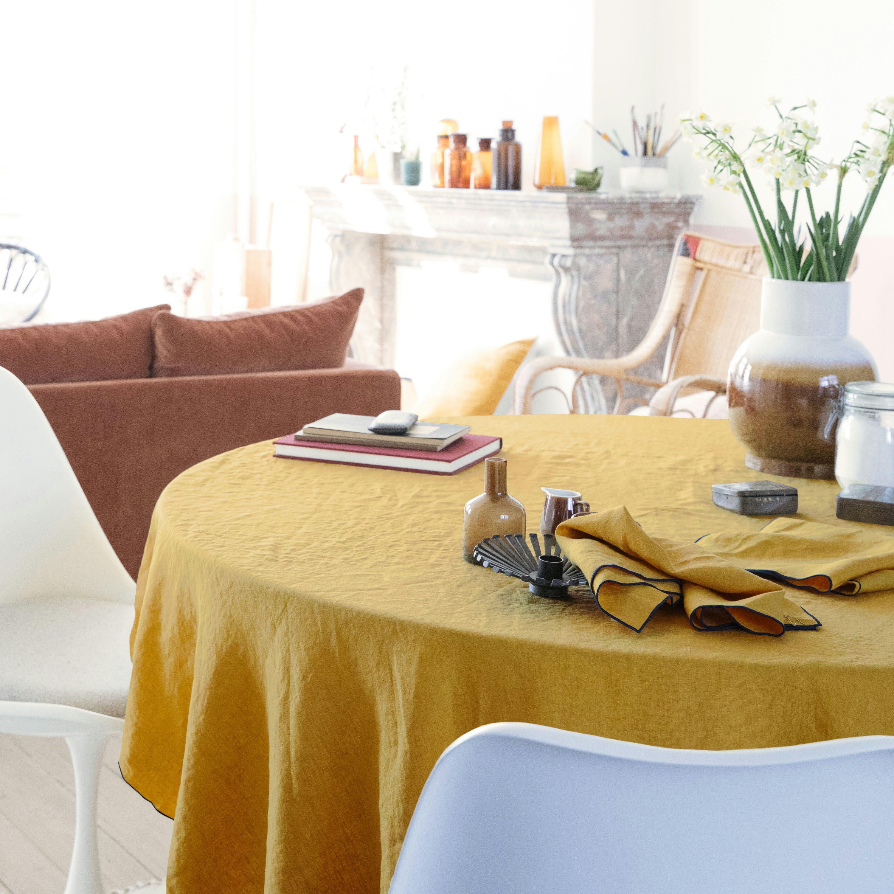 AUTOUR DU LIN - Nappe en lin lavé 180x300cm Curry, Bleu Nuit