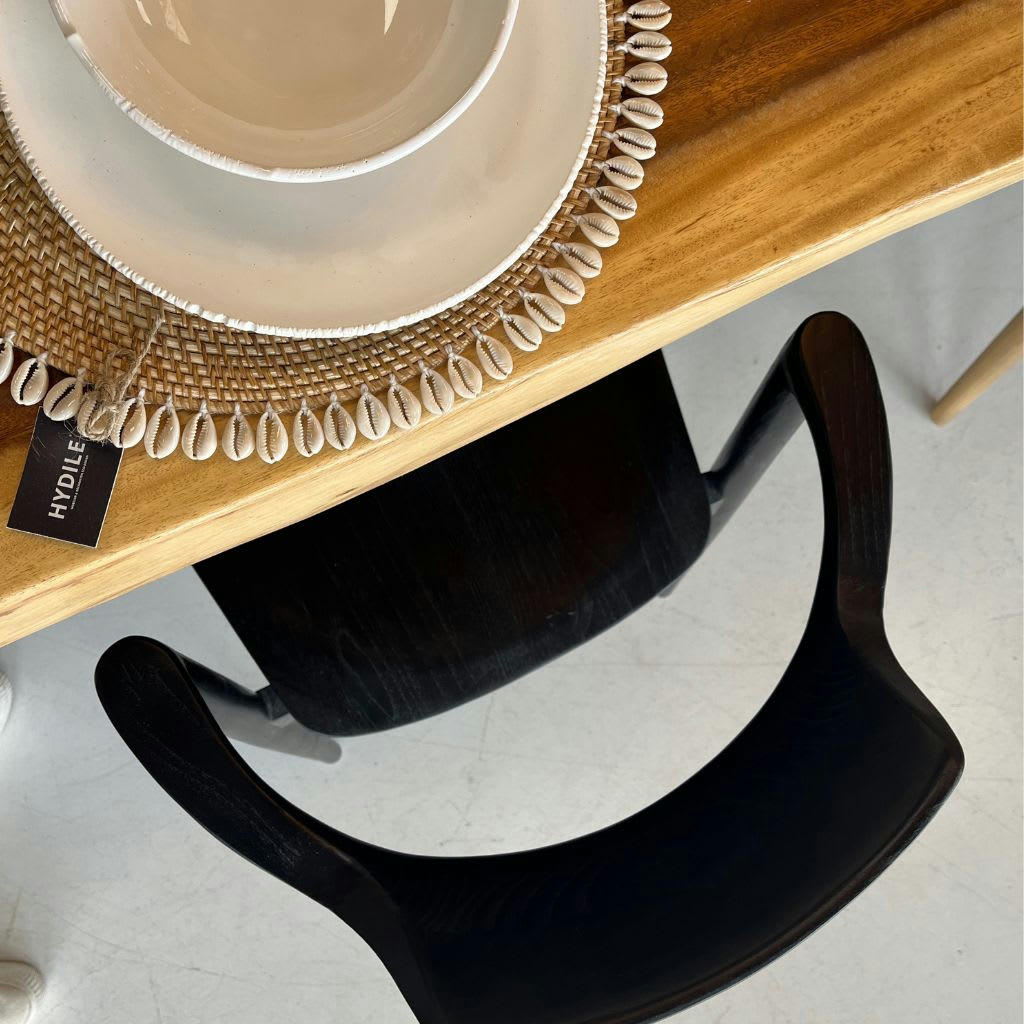 HIRO NOIR - Chaise noir tendance en bois avec accoudoirs