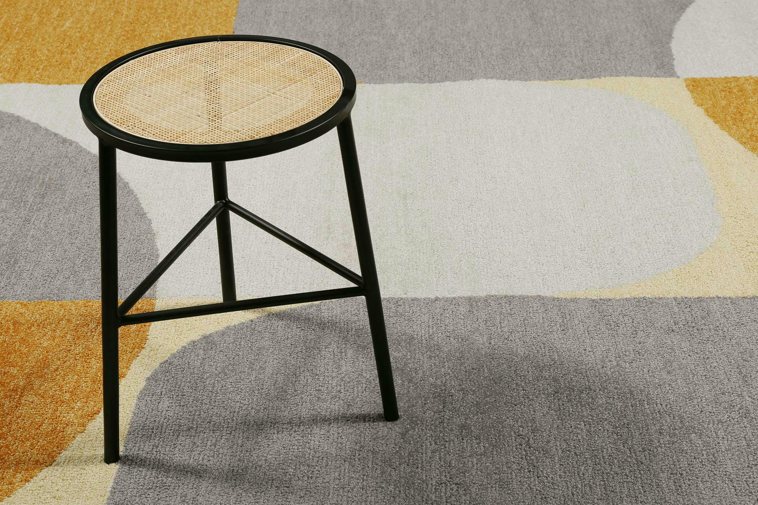 BACKUP - Tapis fait main motif coloré jaune orange inspiration 70's 200x290