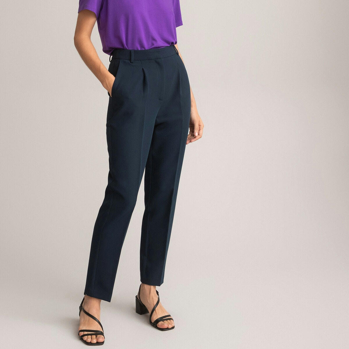 Pantalon cigarette à pinces