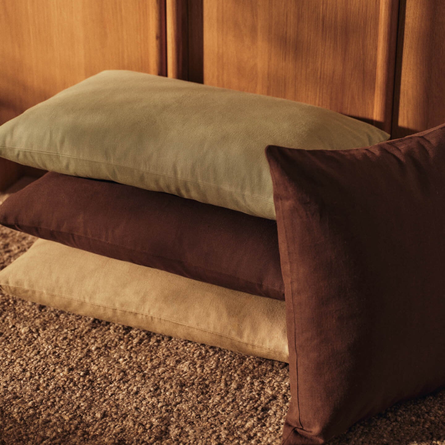 Ferm Living Sen Sierkussen - Dark Chocolate