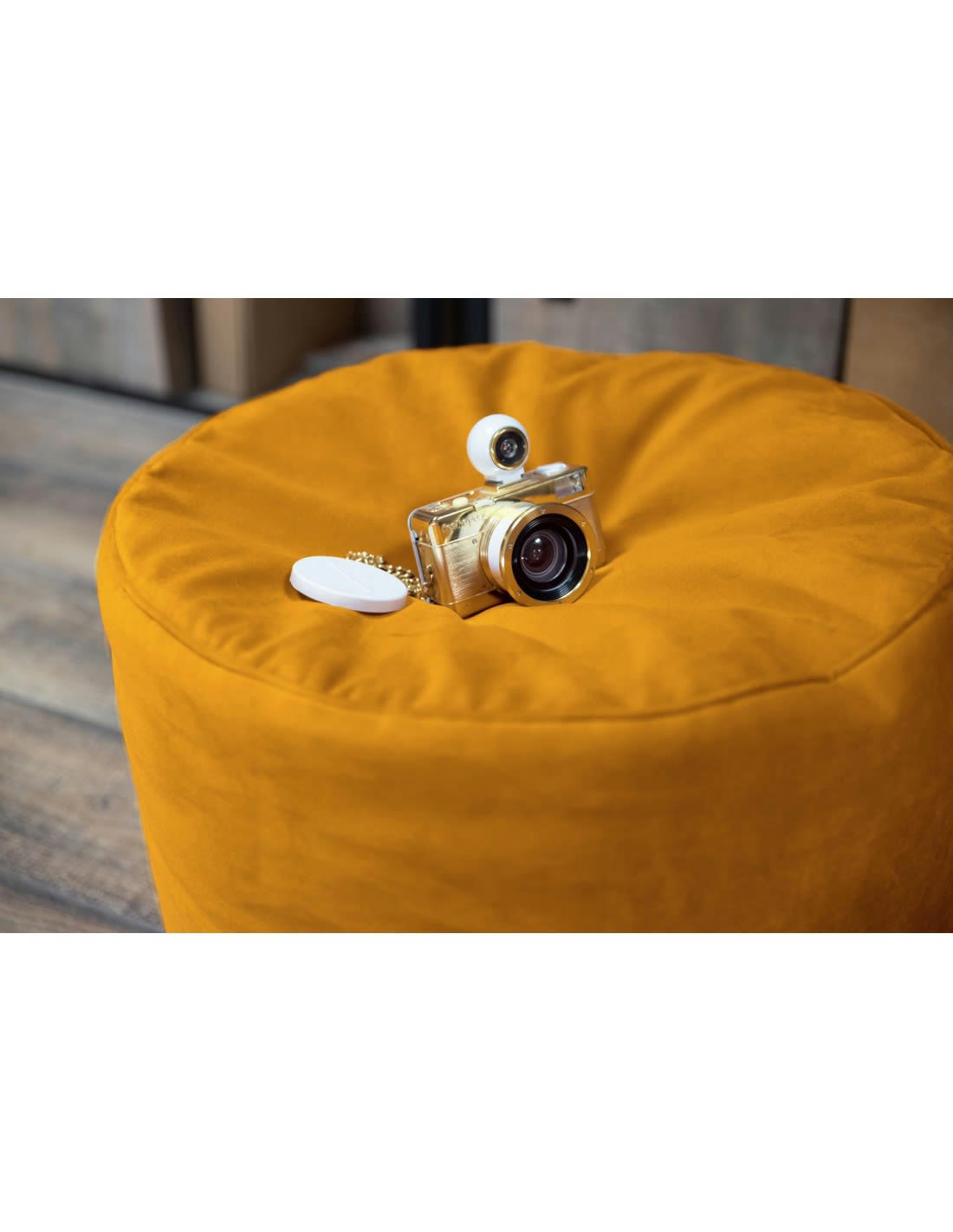 JUMBO VELVET - Pouf rond d'intérieur en velours curry