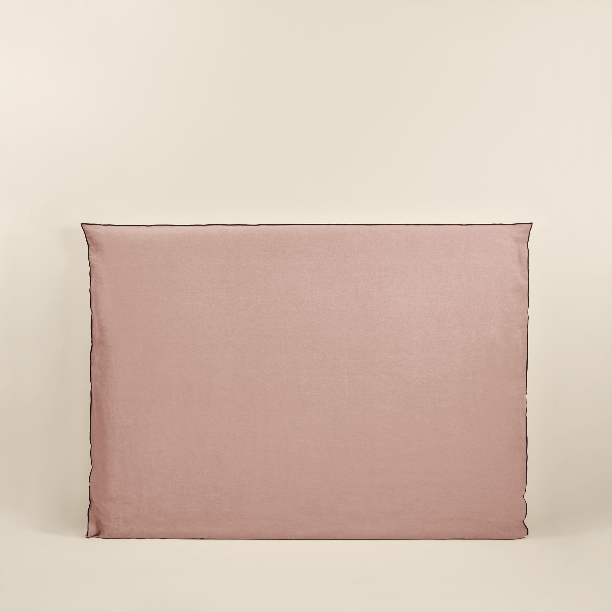 Madura Hoes voor hoofdbord Carlina poederroze en zwarte hommel 210x134 cm
