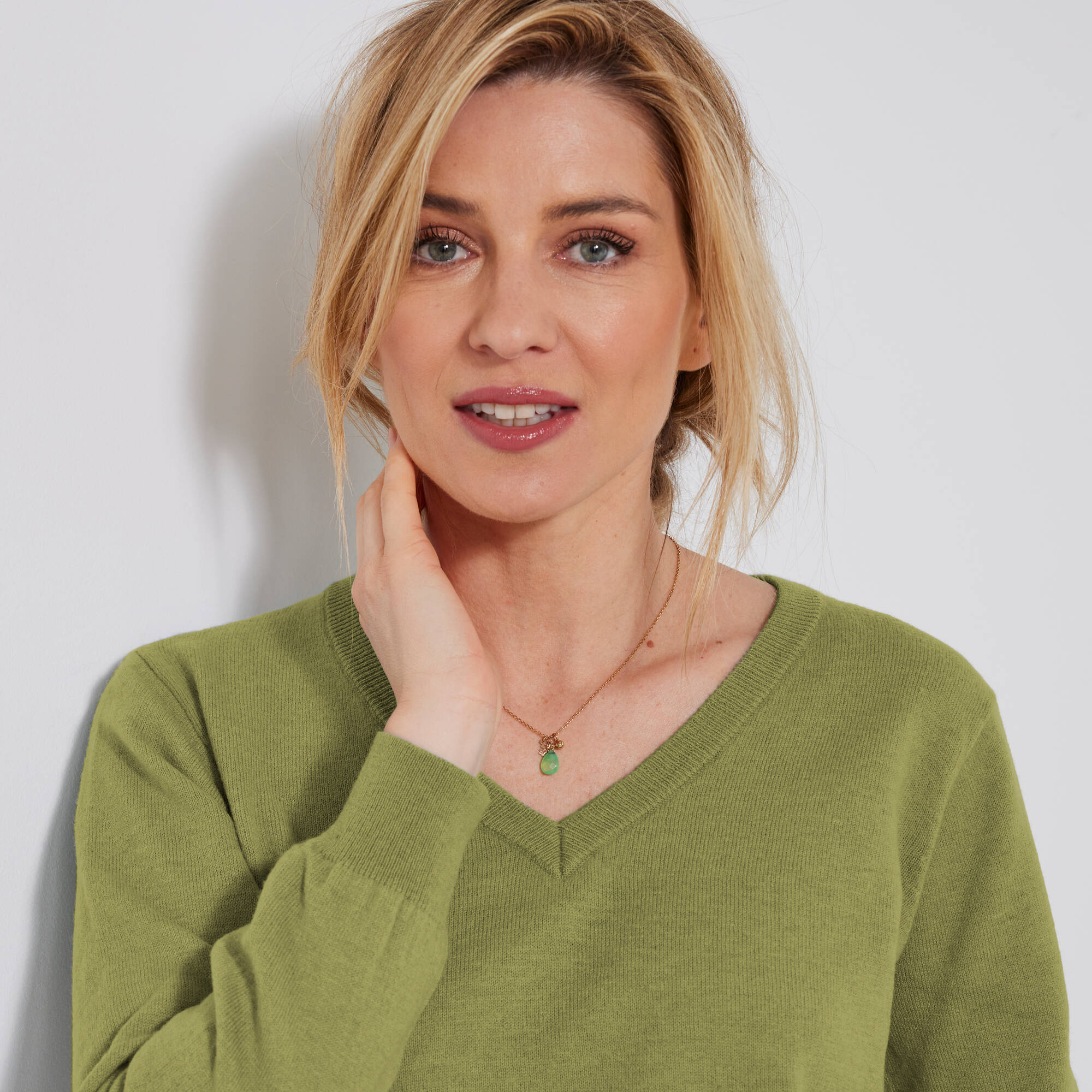 Pull col V, laine d'agneau