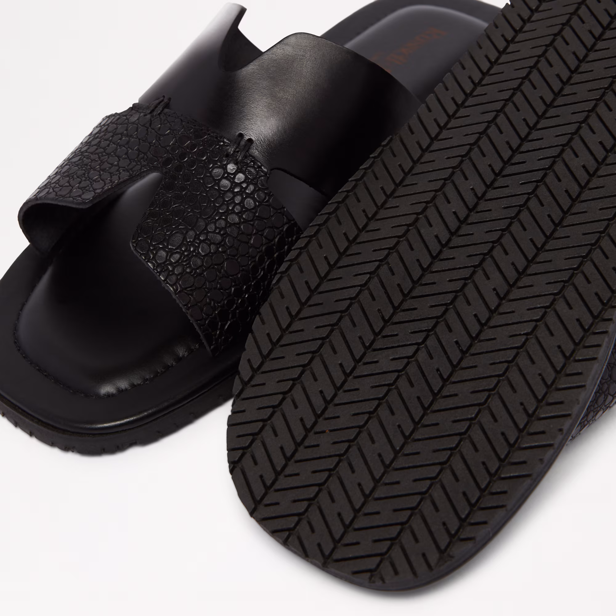 Mirage<br>Stitch Detail Slide