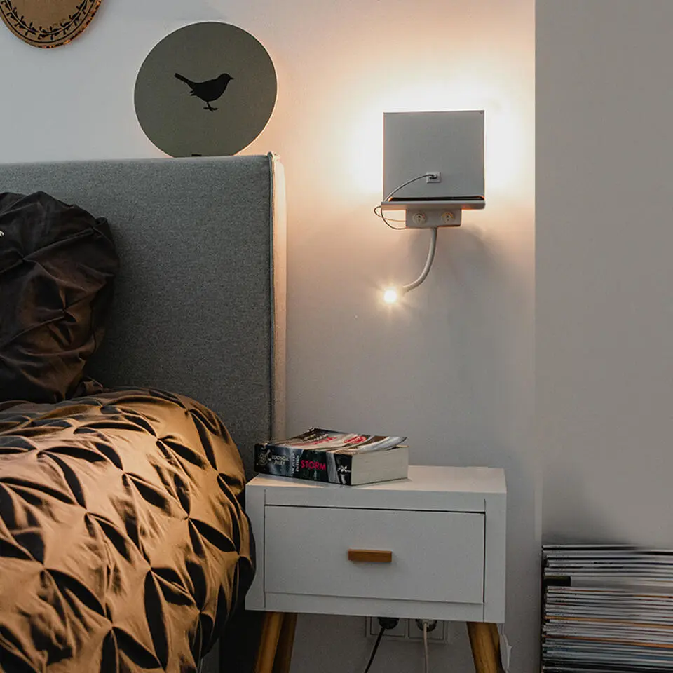 Qazqa wandlamp met lamp met leesarm flero wit g9