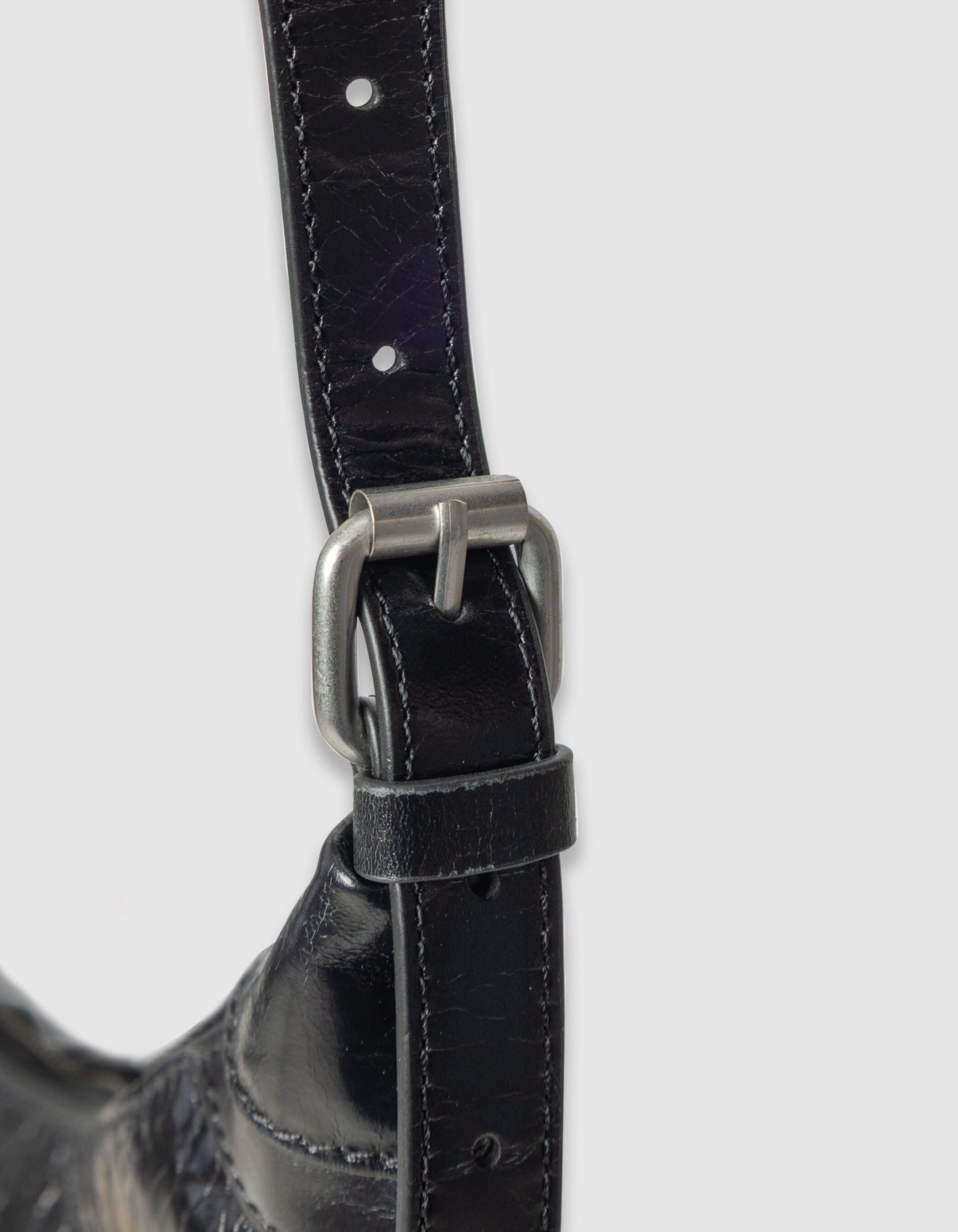 Sac demi-lune noir cuir glacé Allane Femme