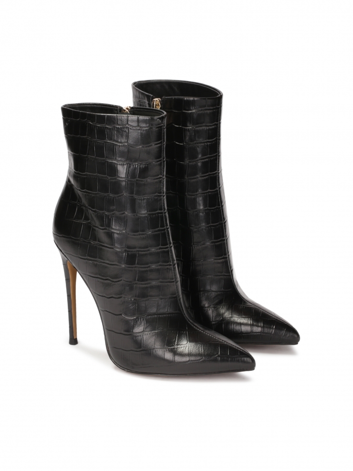 Elegant high stiletto boots with crocodile pattern