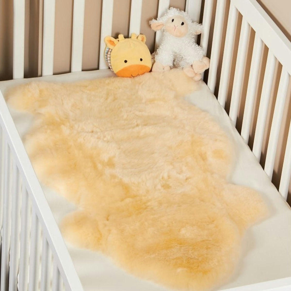 - Tapis en peau de mouton tannage relugan jaune 110 x 70 cm