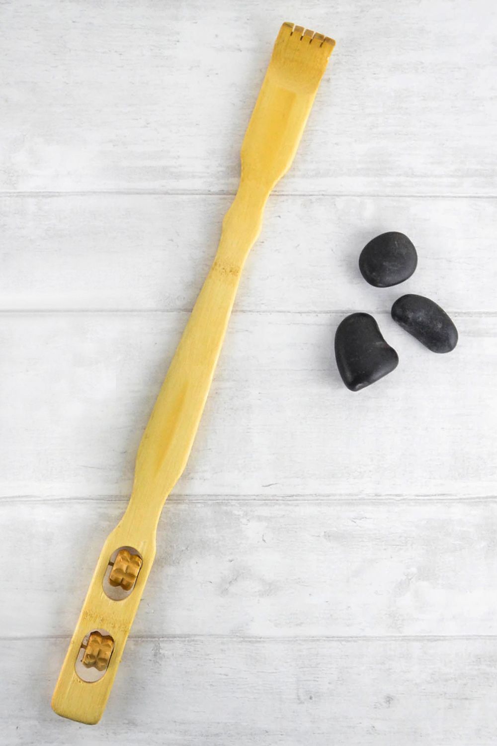 Diabolical Gifts Bamboo Back Scratcher and Massager